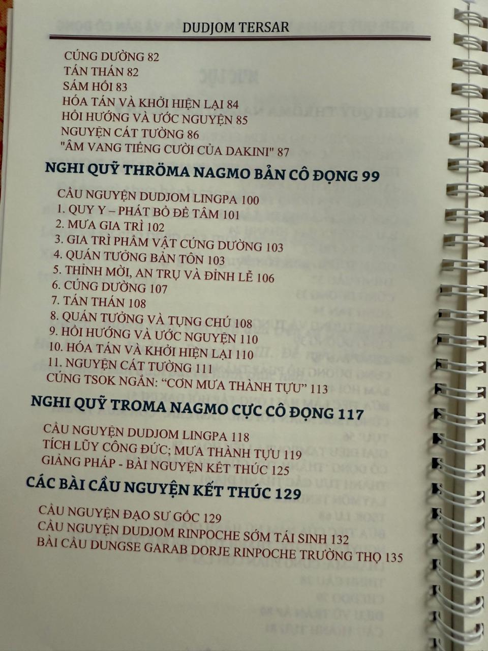 Short Sādhana of Thröma Nagmo 6 Troma ban ngan va co dong5
