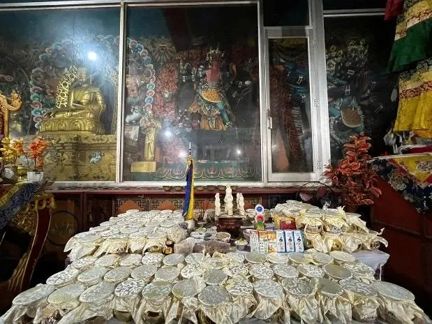 Bảo Bình Naga Khandro Thugthig Dudjom Tersar – Phiên Bản Giới Hạn Tưởng Niệm 36 Năm Đức Dudjom Rinpoche II Nhập Niết-bàn 9