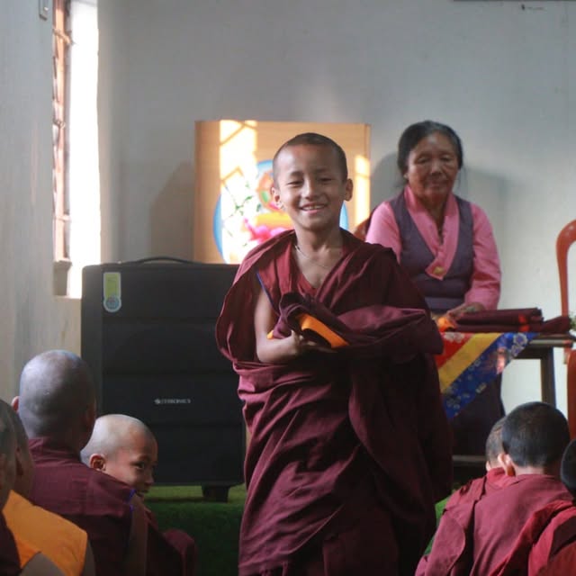 Cúng Dường Y Áo Chư Tăng Tu viện Dundul Raptenling – Odisha, Ấn Độ 4 y ao 4